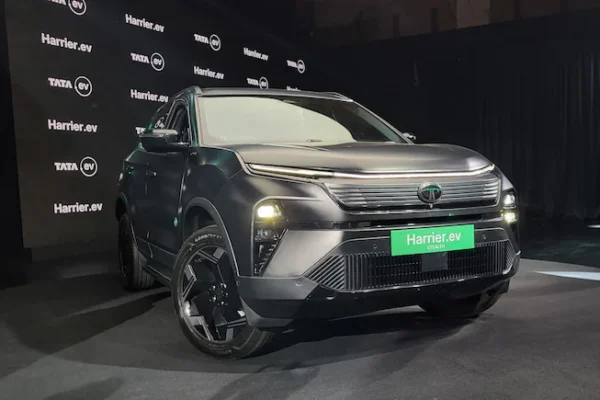 Tata Harrier EV Summon Mode demonstration in India